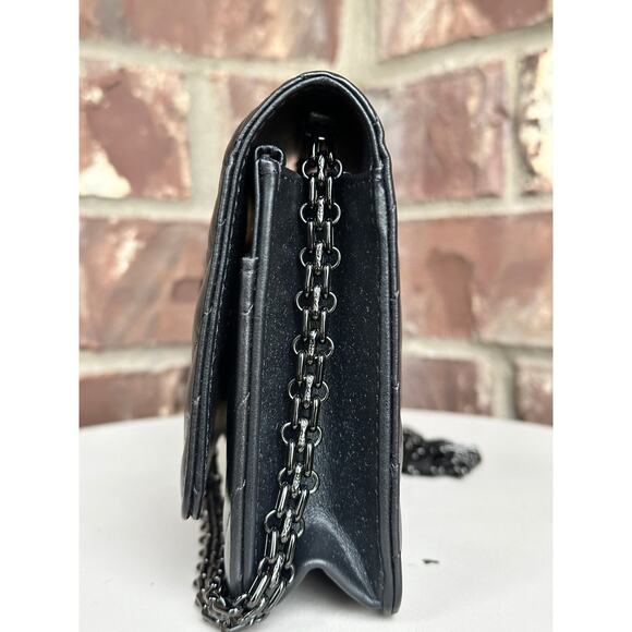 Chanel So Black Reissue 2.55 Wallet on Chain Chevron Sheepskin 45903 - Picture 2 of 14